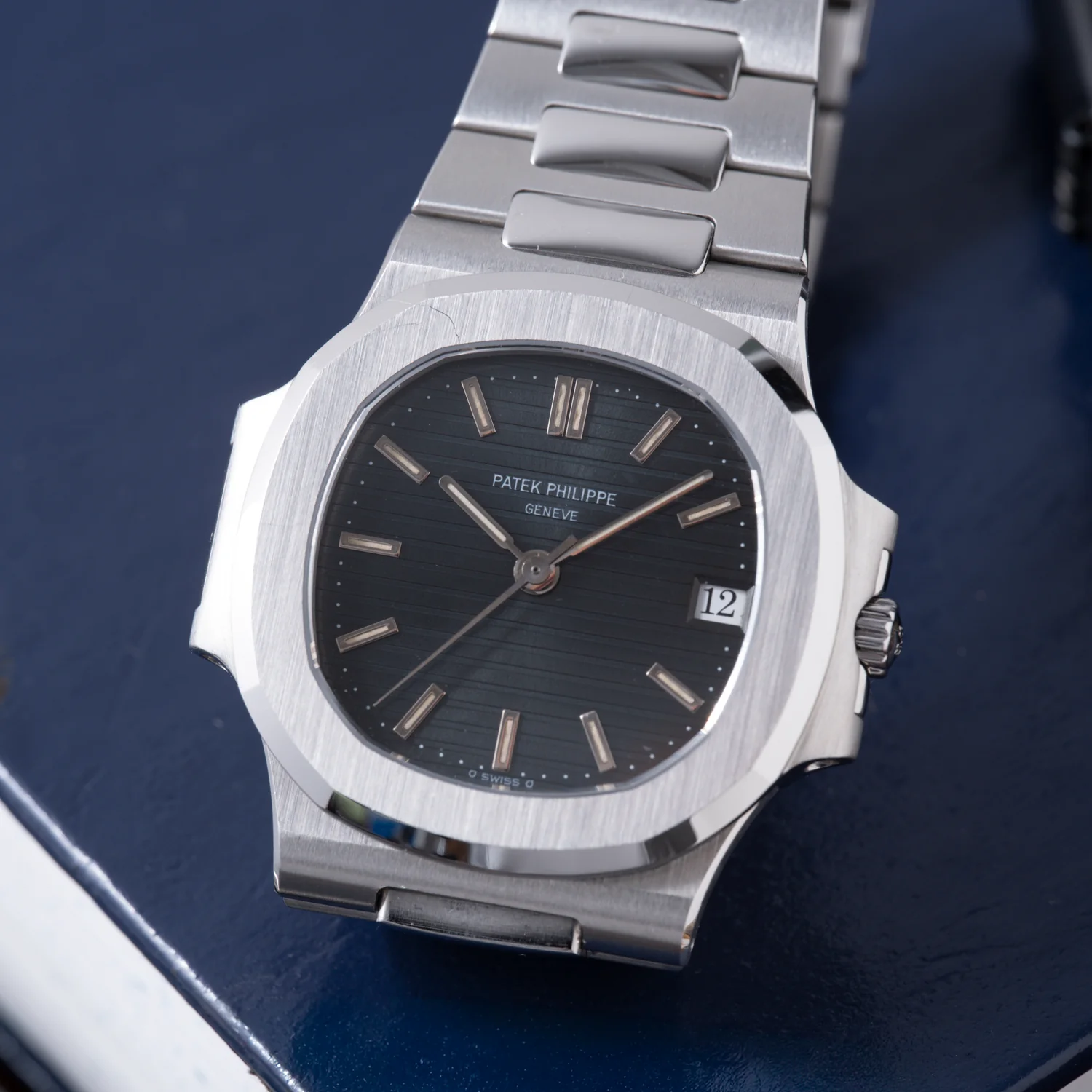 Patek Philippe Nautilus — view 7