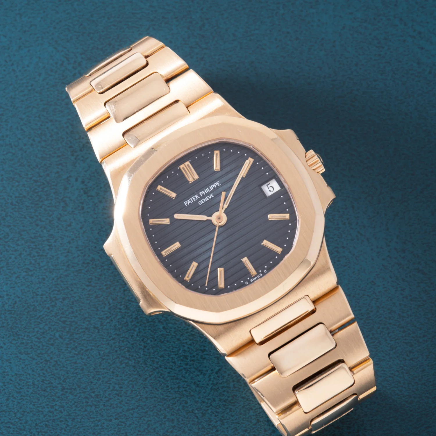 Patek Philippe Nautilus — view 5